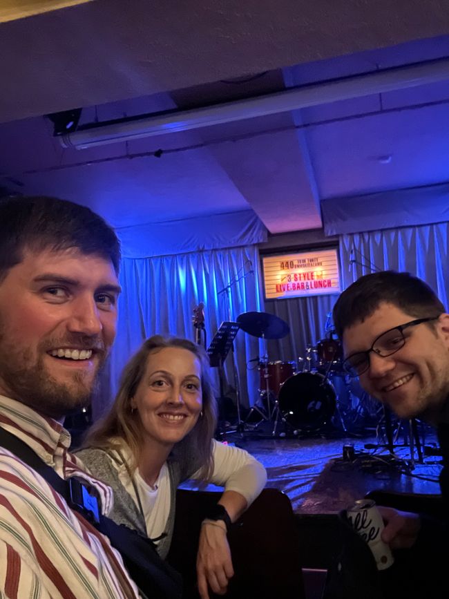 Kleine Jazz-Session in Shimokitazawa mit Jari