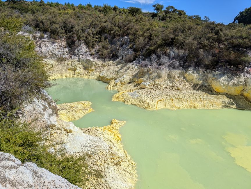 PH 2 Ablauf aus Champagne pool