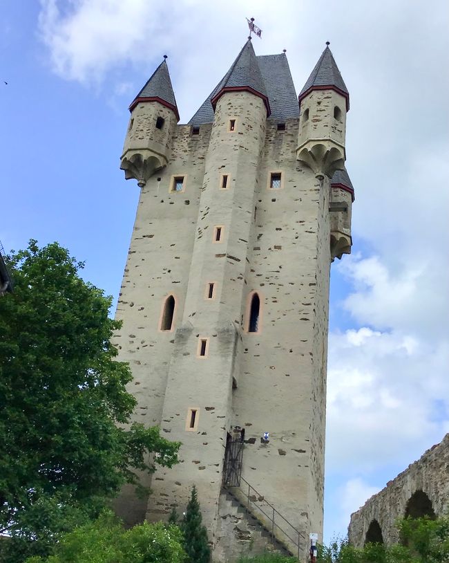 The tower of Nassau Castle.