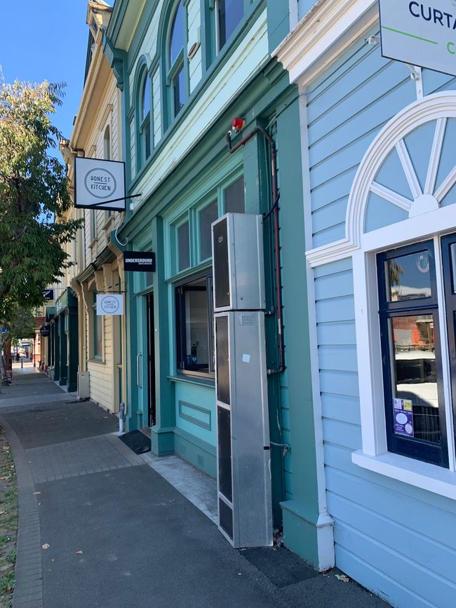 19_WHANGANUI AND SARJEANT GALLERY