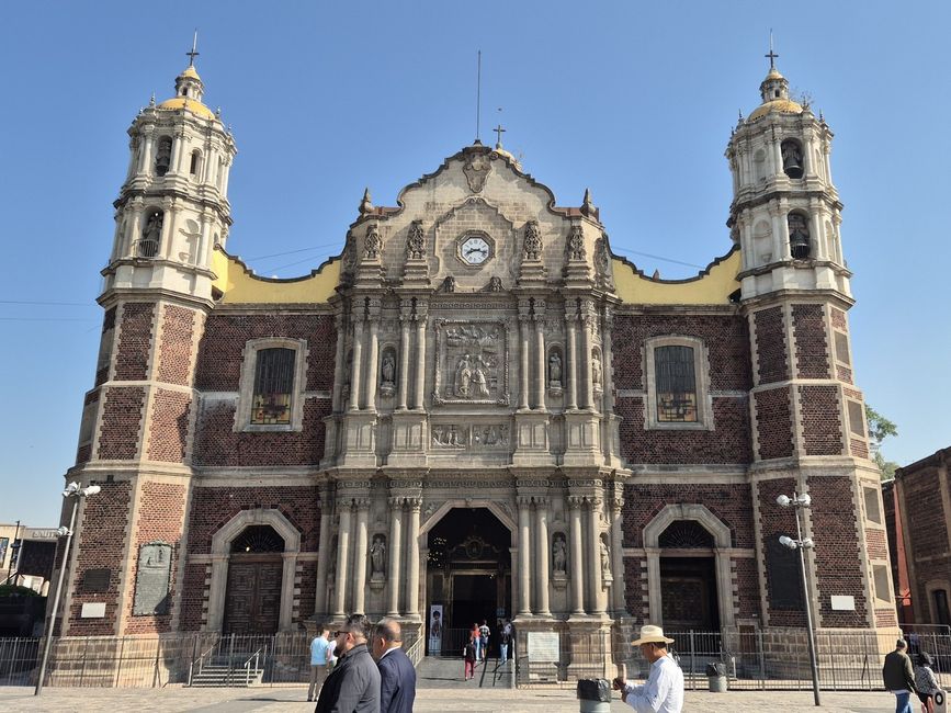 Antigua Basílica La Virgen de Guadalupe