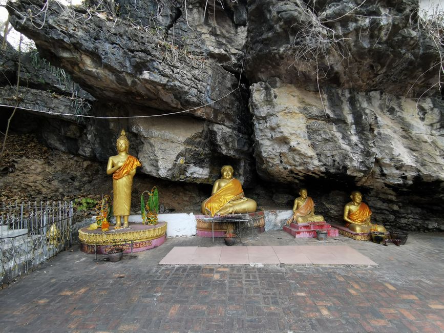 Un altro giorno di tour dei templi a Luang Prabang