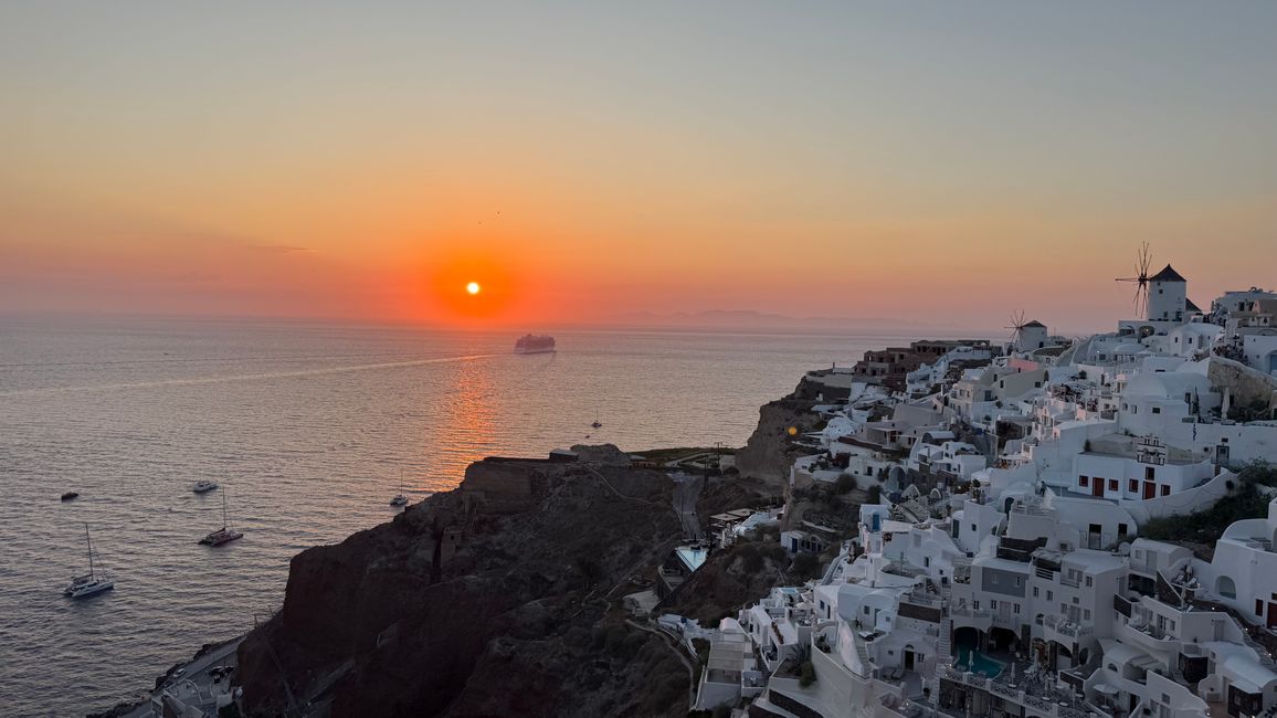 📍Volcano of Santorini