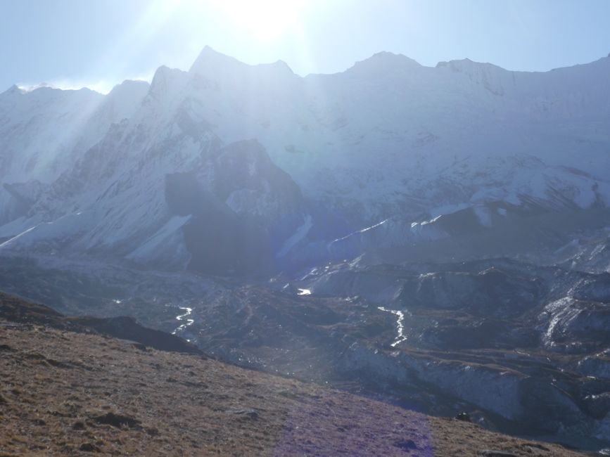 Der Bach glänzt so schön im Tal 