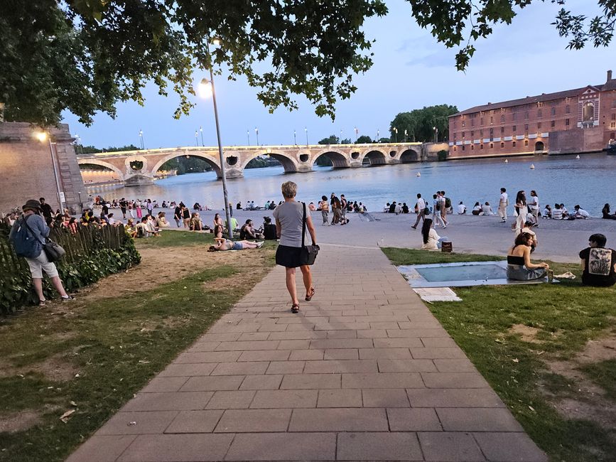 在达拉德港的傍晚氛围