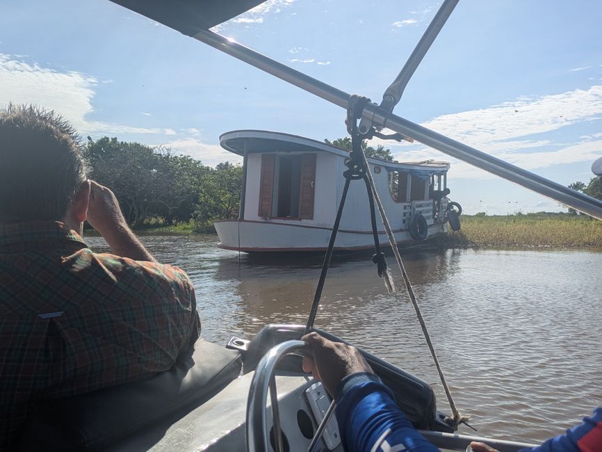 Alter- wo der Amazonas nur 32km breit ist