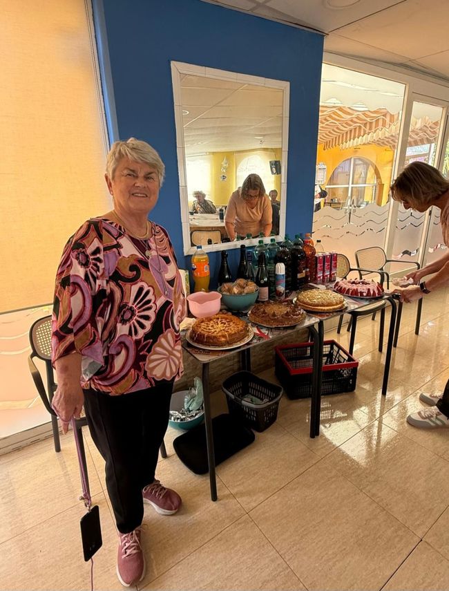 Heidi eröffnet das Buffet