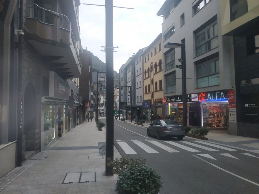 Andorra la Vella (Andorra) (octubre de 2024) (parte 1)