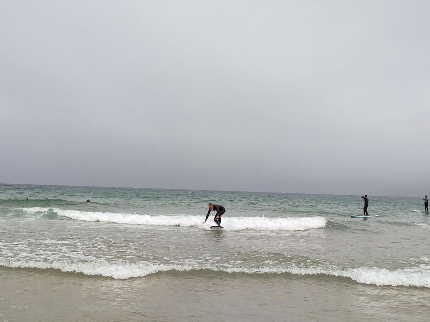 Surfing à la playa de Luaña