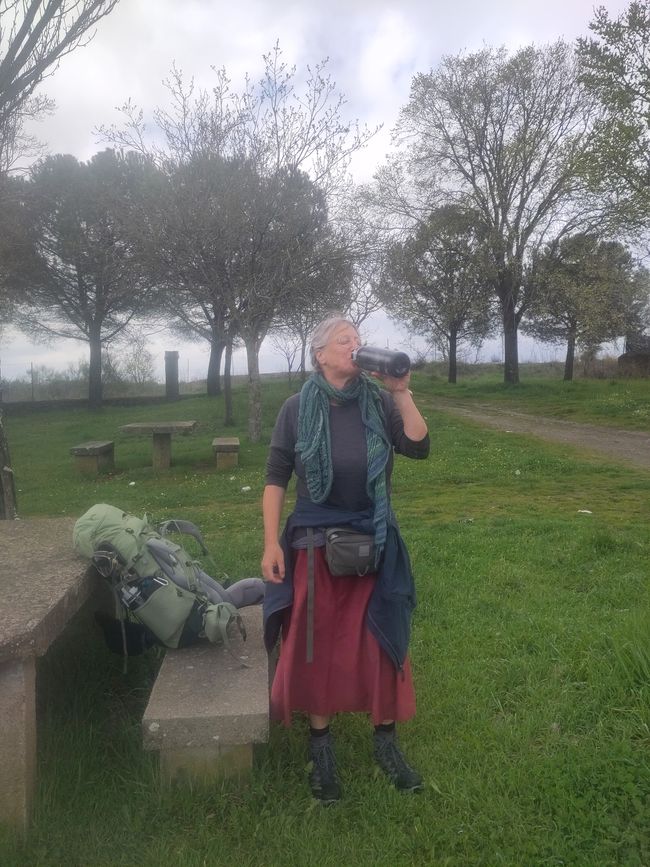 Teil des täglichen Abenteuers ist die Frage: wann und wo bekomme ich das nächste Mal Wasser?