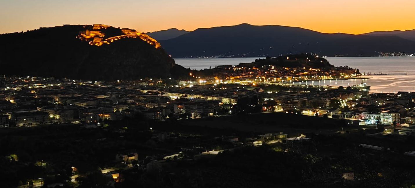 Vista desde la montaña hacia Nafplio