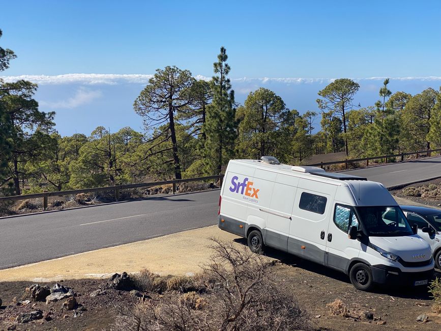 We park with Betty in Teide National Park above the clouds at 1,700 m elevation