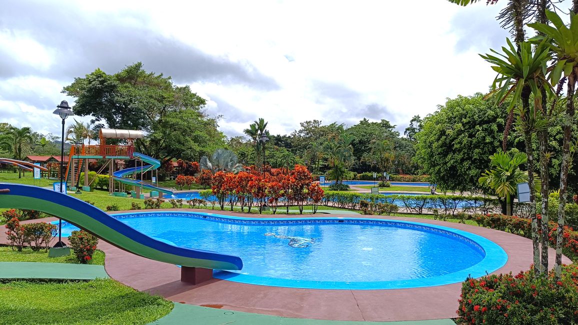 Costa Rica_Los Laureles Hot springs