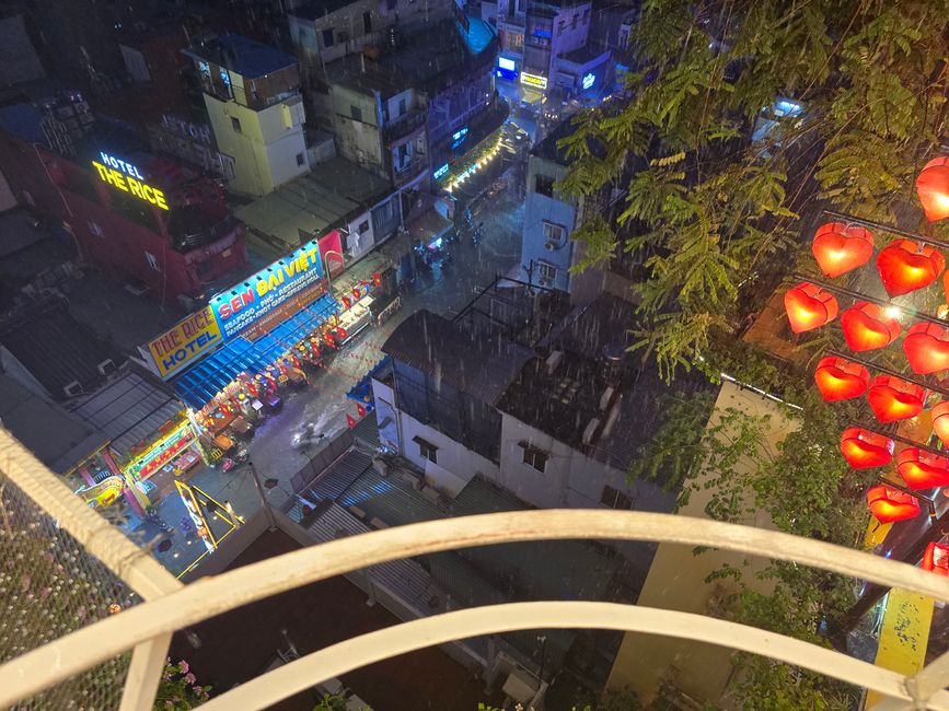 Good-bye, Cambodia - Good Morning, Vietnam!