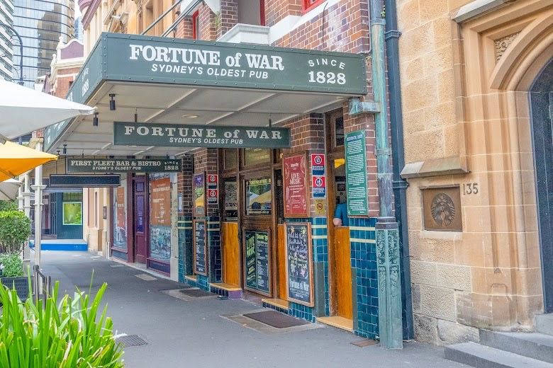 Das älteste Pub Sydneys ist das Fortune of War, das 1828 gegründet wurde und sich in The Rocks befindet