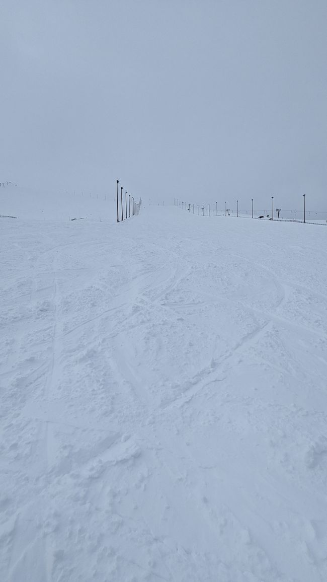 Day 7 Snowdrifts, Snow Village & deep snow skiing in Ylläs