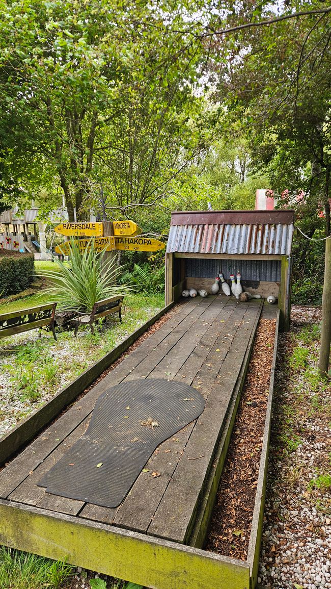 Clifden - Monkey Island - Riverton - Invercargill - Nugget Point