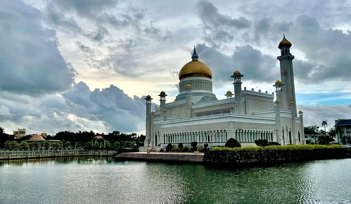 Brunei, Hauptmoschee