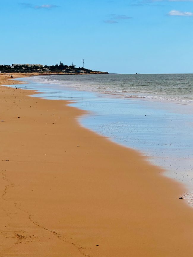 Beach walk from Salgados to Armação de Pêra – Sun, sand, and sea