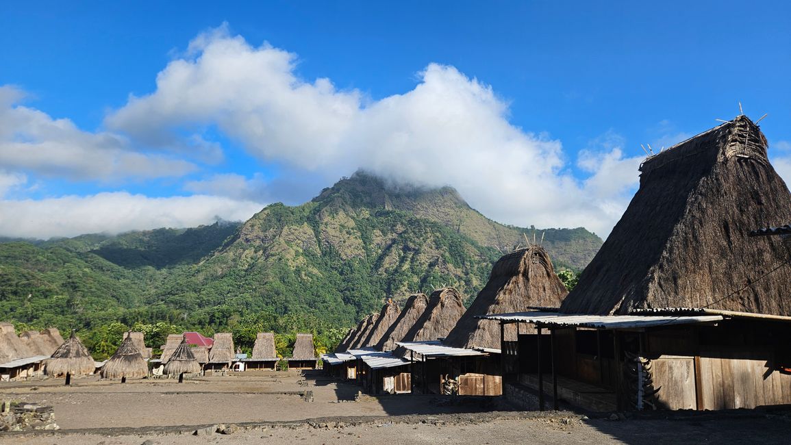 Bajawa y cuatro pueblos tradicionales