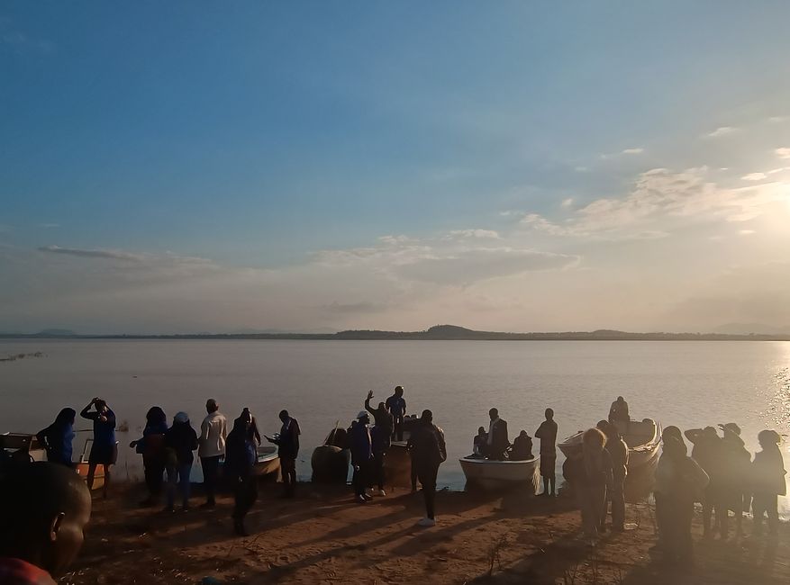 Ausflug mit den Lehrkräften an den Chicamba-See
