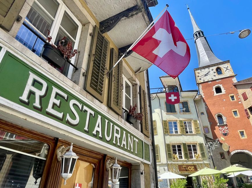 Dem Bielersee entlang von Erlach über Le Landeron bis nach La Neuveville