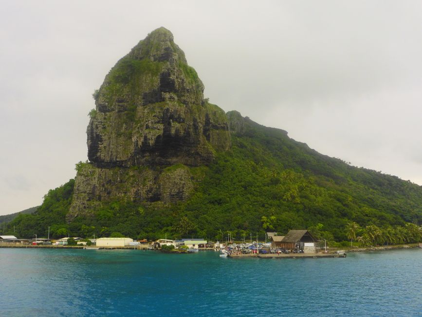 Il porto di Maupiti