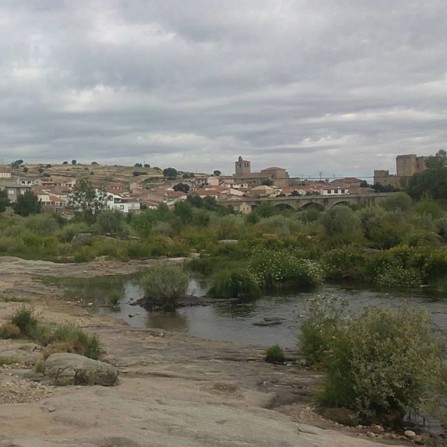 Fotos vom Flussstrand von Puente del Congosto (Salamanca) (Juli 2021)