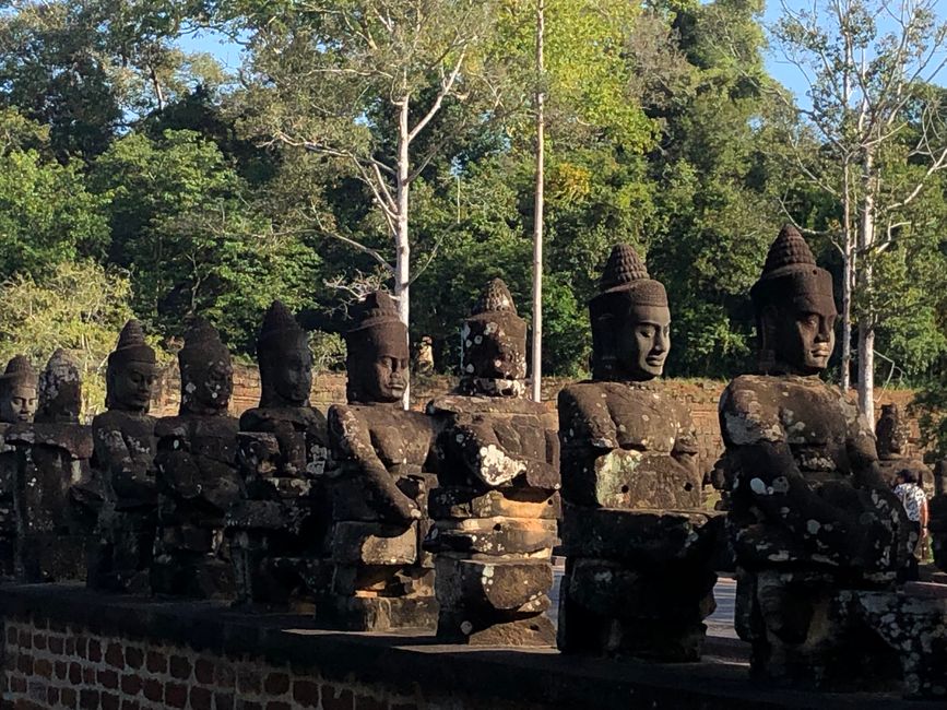 Angkor Thom -  die freundlichen Buddas