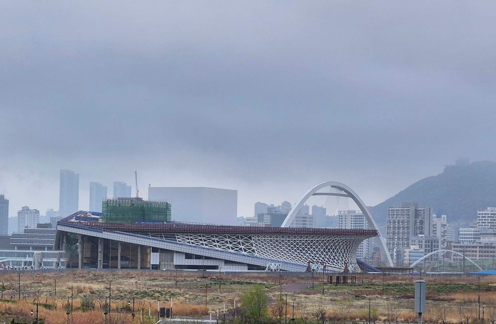 Nueva ópera de Busan, pequeño puente detrás