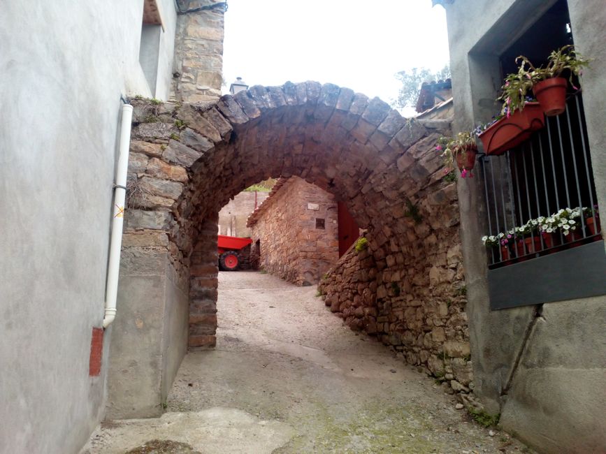 Fotos de Sant Joan de Vinyafrescal (la Pobla de Segur, Pallars Jussà, Lleida)