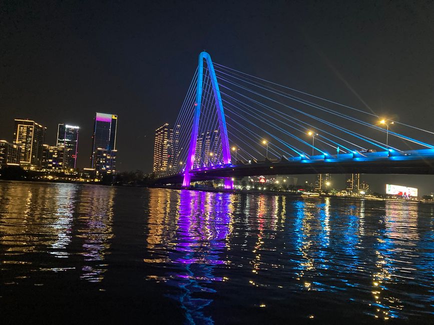 胡志明市