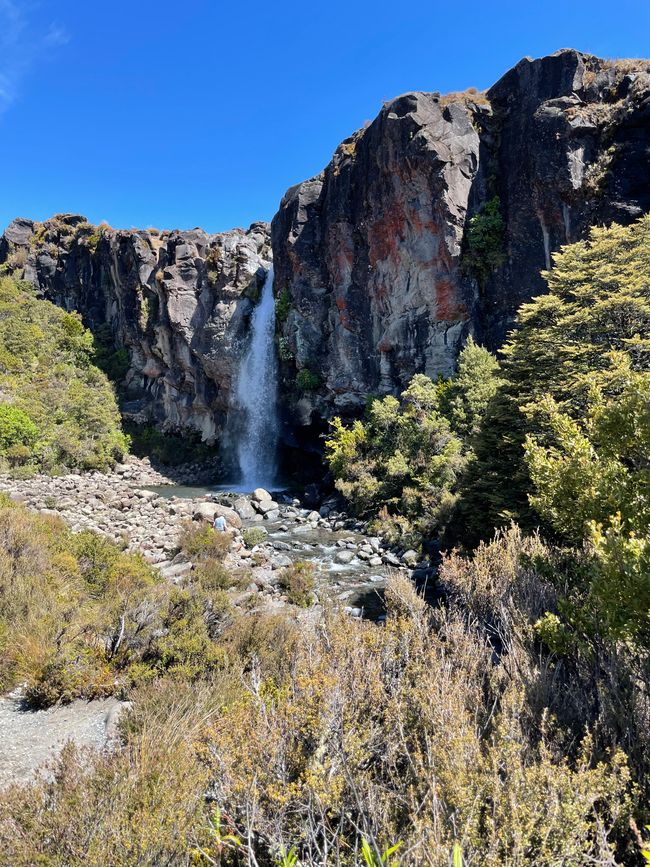 Tongariro National Park - Taranaki Falls