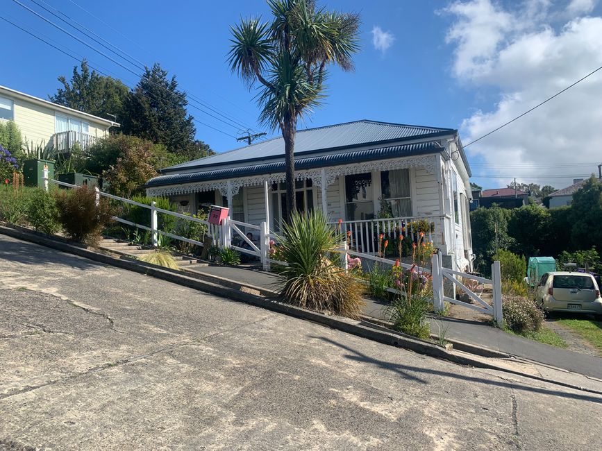 WORLD'S STEEPEST STREET
