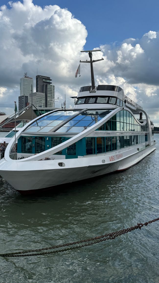 Unser Schiff für Rundfahrt