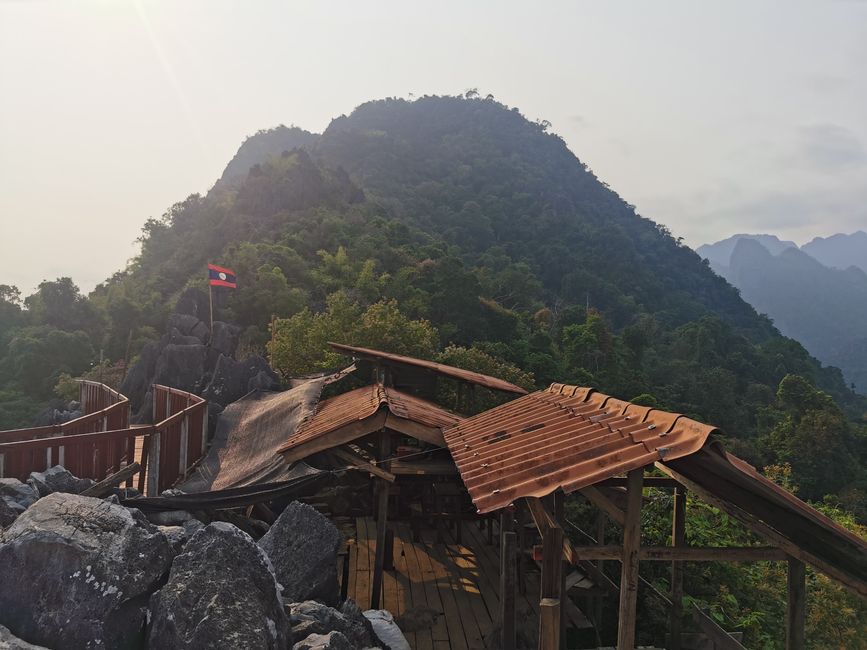 Continuing the journey to Vang Vieng - Hike to the Silver Cross Viewpoint and hot air balloon ride