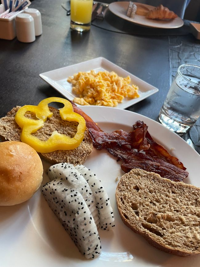 Letztes Frühstück in Bangkok 