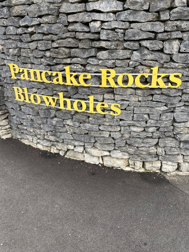 Pancake Rocks & Blowholes