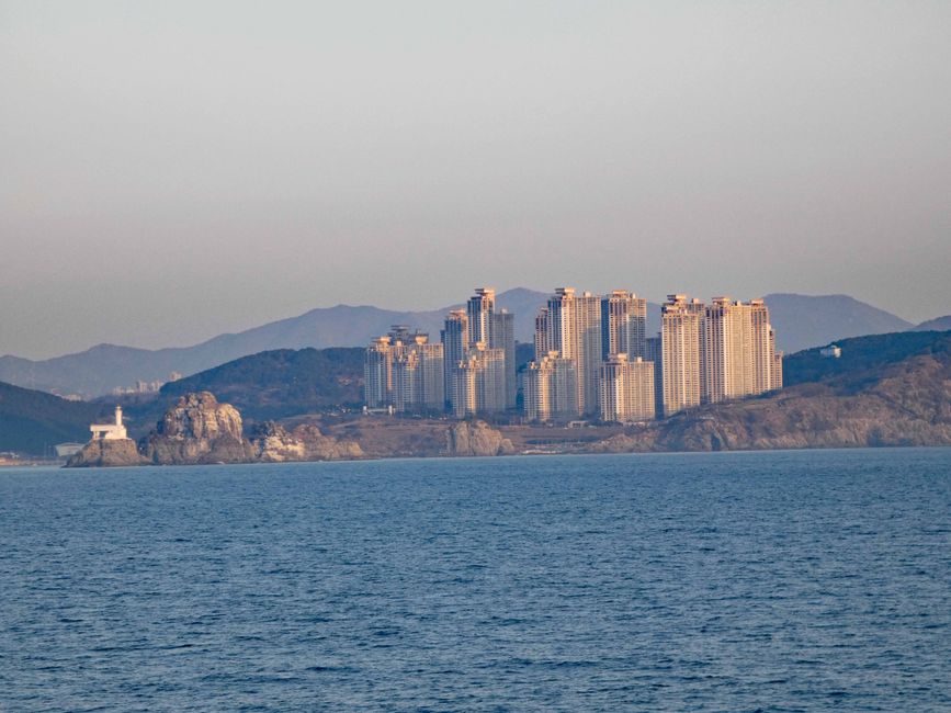 Busan beim Einlaufen in den Hafen