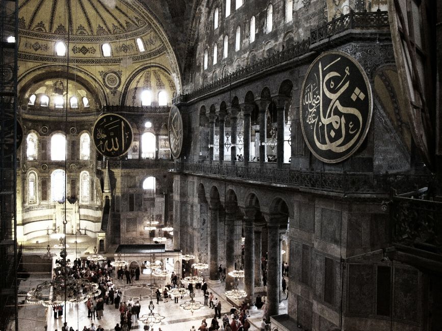 Die große Halle der Hagia Sophia.