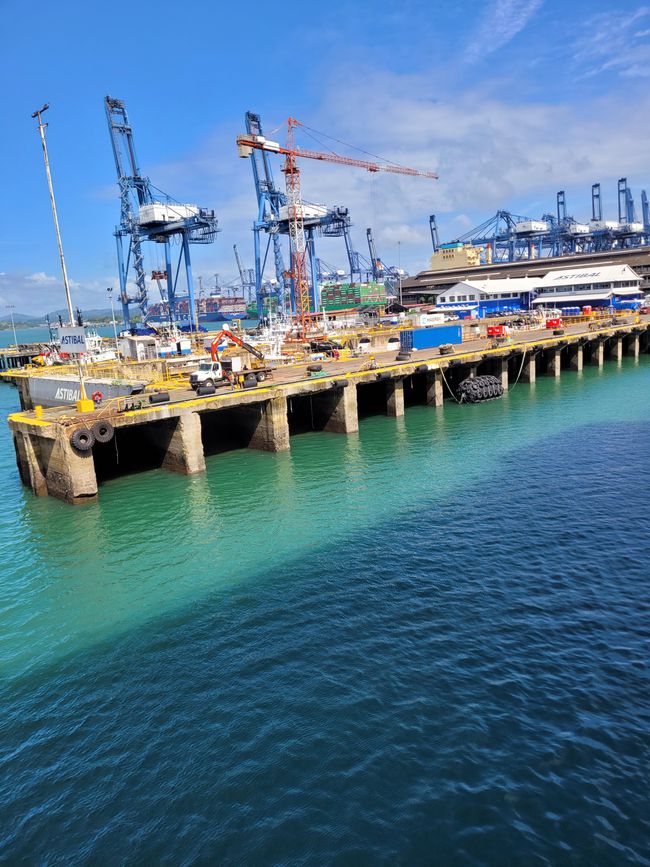 Werft für Panama-Schiffe