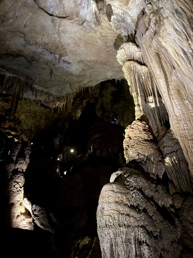 Tropfsteinhöhlenbesichtigung in Georgien - Prometheus Cave