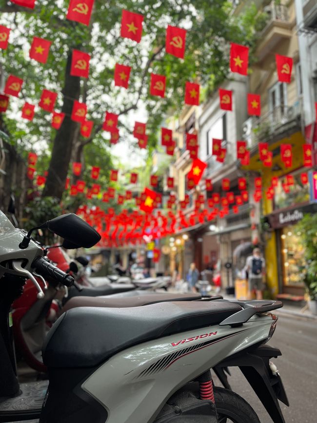“早上好,越南!”