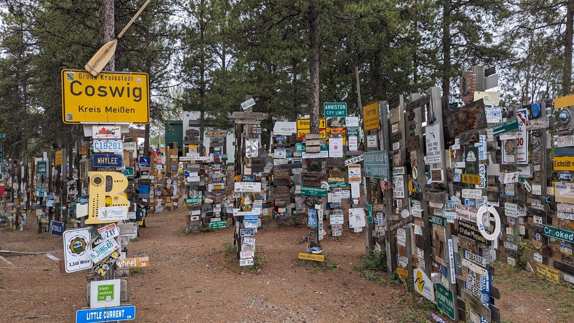 Bosque de Postes de Señal (Schilderwald) Watson Lake