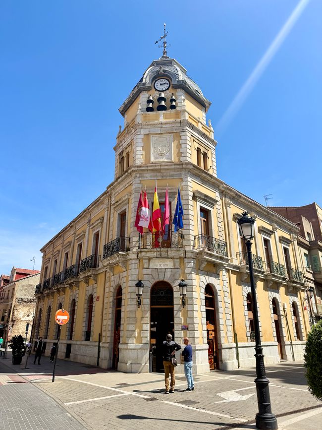 Das Rathaus von La Bañaza.