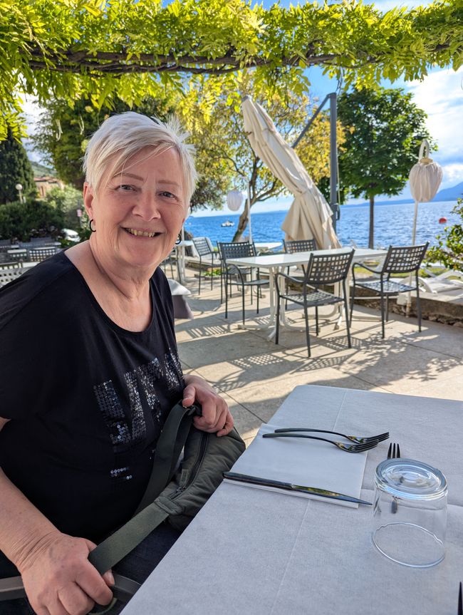Day 11: exhausting 200 kilometers of rain to Lake Garda