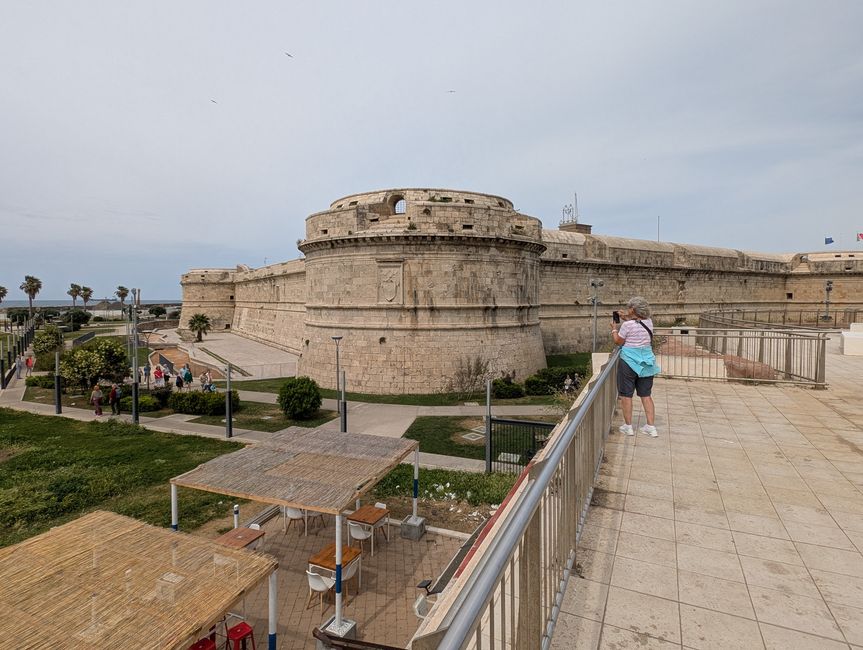 120.Etiqueta 4.5.25 Civitavecchia Italia