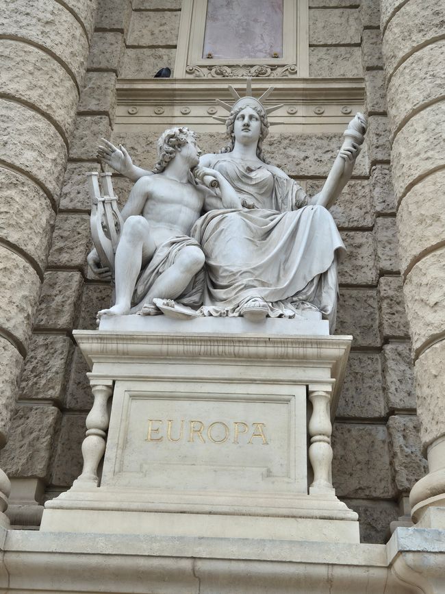 A Fairytale Christmas: Vienna, Budapest, and Bratislava Bus Tour 2025