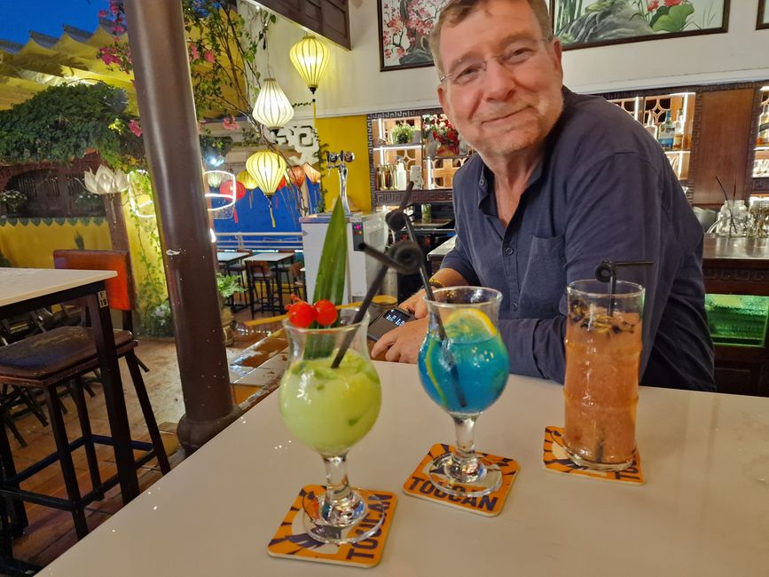 Die Happy Hour überbrückt den Regen..