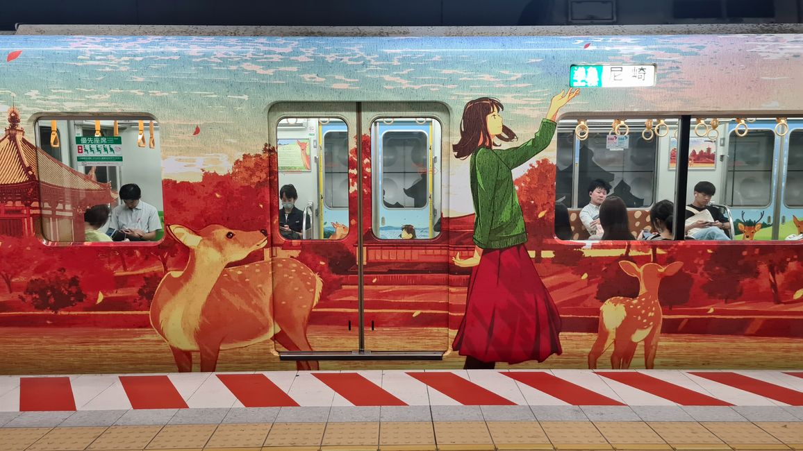 Von Osaka aus kann man bequem mit der Metro ins nahegelegene Nara fahren, wo man eine Mischung aus Bambi- und Heidiland erleben kann.